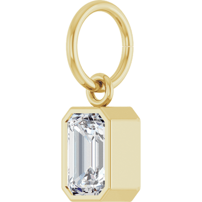 Lane Lab Bezel Emerald Charm - 6 x 4 mm · 5/8 CT - 14K Yellow Gold