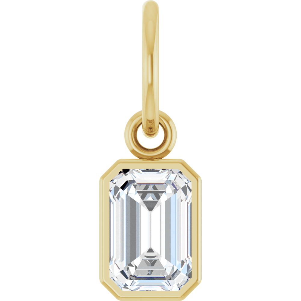 Lane Lab Bezel Emerald Charm - 6 x 4 mm · 5/8 CT - 14K Yellow Gold