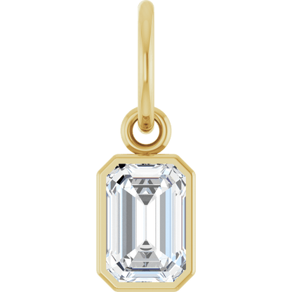 Lane Lab Bezel Emerald Charm - 6 x 4 mm · 5/8 CT - 14K Yellow Gold