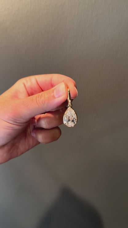 The York Lab Pendant