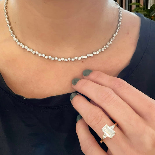 Bouncing rounds tennis necklace