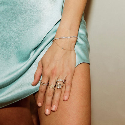 SOLITAIRE BUTTERFLY RING